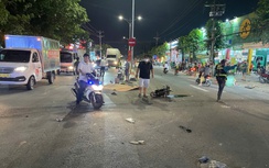 Xe máy va chạm ô tô, thiếu niên tử vong tại chỗ