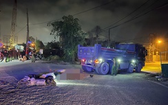 Xe ben va chạm xe máy, hai mẹ con tử vong thương tâm