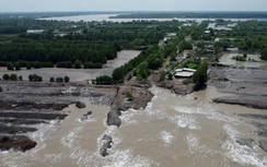 Cà Mau ưu tiên xây dựng kè ở những khu vực xung yếu chống sạt lở