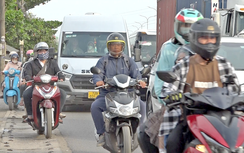 Tách làn riêng cho xe máy trên quốc lộ, được không?