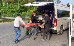 Công an xã đưa thai phụ 7 tháng bị tai nạn giao thông đi cấp cứu