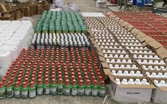 Tây Ninh: Thu giữ gần 5.300 lít thuốc bảo vệ thực vật nhập lậu tại hai kho hàng