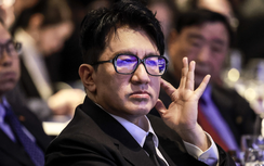 Chủ tịch Bang Si Hyuk gặp bê bối tài chính, Hybe vẫn "hốt bạc" nhờ đâu?