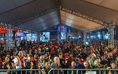 Cấp tốc bổ sung rạp che mưa nắng phục vụ cựu chiến binh xem diễu binh, diễu hành