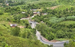 "Chạy nước rút" cải tạo 11 vị trí cong cua nguy hiểm trên QL15D lên cửa khẩu La Lay