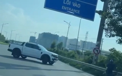 Xử lý nghiêm tài xế ô tô quay đầu đi ngược chiều trên cao tốc Hà Nội - Bắc Giang