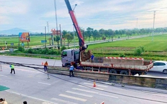 Nghệ An đóng điểm mở dải phân cách trên QL1 sau nhiều vụ tai nạn