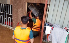 Nước sông Buông dâng cao, hàng trăm hộ dân Đồng Nai khổ sở chạy lũ