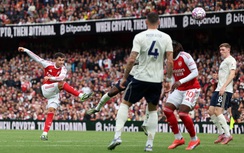 Zubimendi lập cú đúp, Arsenal dễ dàng đánh bại Nottingham