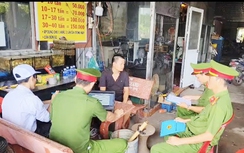 Đồng Tháp phát hiện cơ sở kinh doanh đổ chất thải rắn ra môi trường