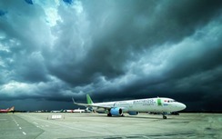 Nhiều chuyến bay bị ảnh hưởng do mưa dông cường độ mạnh ở Nội Bài