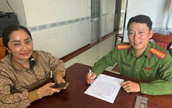 Người phụ nữ ở Cà Mau trả lại 190 triệu đồng cho chủ tài khoản chuyển nhầm