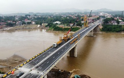 Cận ngày khánh thành, cầu Phong Châu mới còn những việc gì phải gấp rút hoàn thiện?