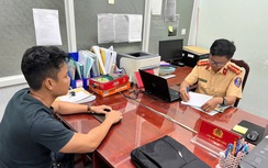 TP.HCM: Lái xe bán tải bị tố chạy kiểu "nửa vời" nói gì khi làm việc với CSGT?