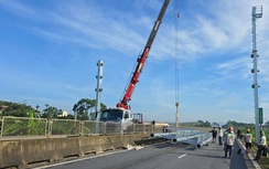 Tạm điều chỉnh giao thông cao tốc Mai Sơn - QL45 sáng 29/9 để lắp đặt 8 giá long môn