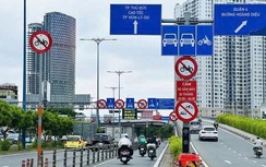 Sở Xây dựng TP.HCM: Biển báo, vạch kẻ đường không bị xuống cấp