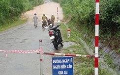 Bão số 10 uy hiếp các tỉnh miền Trung: Mưa lớn, nhiều nơi sạt lở nghiêm trọng