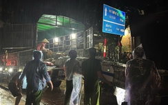 Trắng đêm chạy lũ ở Lào Cai