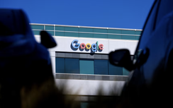 Google thở phào nhẹ nhõm khi không phải bán Chrome hoặc Android