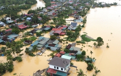 Rốn lũ Nông Cống oằn mình sau mưa lớn, nước vây tứ bề