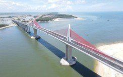 Huế: Vì sao cầu vượt biển dài nhất miền Trung trễ hạn thông xe?