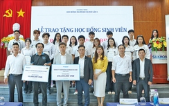 Tặng học bổng cho sinh viên -  SILKROAD lan tỏa giá trị nhân văn