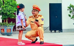 CSGT Bắc Ninh xử lý học sinh vi phạm an toàn giao thông, đến trường hướng dẫn luật