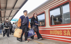 Bộ Xây dựng chỉ đạo toàn ngành vào chiến dịch phục vụ vận tải Tết