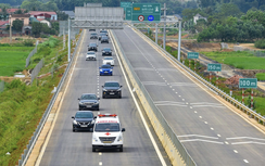 Từ vụ TNGT liên hoàn 4 người chết trên cao tốc Mai Sơn - QL45, tài xế cần lưu ý gì?