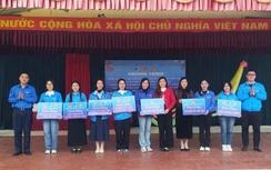 Tuổi trẻ Báo Xây dựng mang yêu thương đến học sinh vùng cao Thái Nguyên