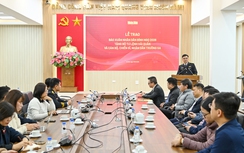 Báo Nhân Dân trao tặng Báo Xuân Bính Ngọ 2026 tới cán bộ, chiến sĩ biên giới, hải đảo