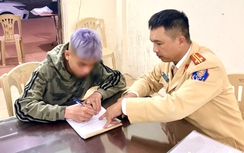 CSGT Thanh Hóa chặn "quái xế" qua mắt thần AI