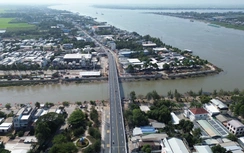 Thông xe cầu Hồng Ngự trên QL30 ở Đồng Tháp