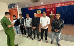 Dùng ly, chén đánh nhau trong tiệc sinh nhật làm khách bị thương, 6 đối tượng bị khởi tố