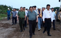 Tháo gỡ nút thắt vật liệu, cao tốc Châu Đốc – Cần Thơ – Sóc Trăng tăng tốc thi công