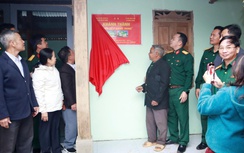 Bộ Chỉ huy quân sự Đà Nẵng bàn giao căn nhà xây mới đầu tiên trong Chiến dịch Quang Trung