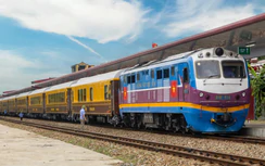 Giá vé tàu khách Bắc - Nam giảm tới 40%
