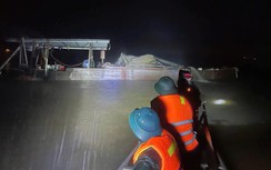 Quảng Trị: Liên tiếp phát hiện thuyền hút cát có dấu hiệu trái phép trên sông Gianh