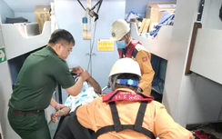 Cứu nạn khẩn cấp thuyền viên nước ngoài bị bệnh nặng trên biển Việt Nam