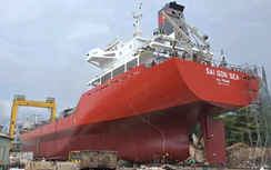 Có việc làm đến năm 2027, doanh nghiệp đóng tàu vẫn nghẽn dòng tiền