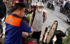 Petrolimex giảm thêm 300 đồng/lít xăng dầu so với giá điều hành