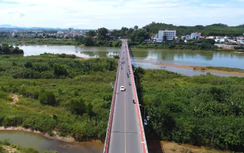 Quảng Ngãi đóng cầu Trà Khúc để thi công cầu mới từ chiều 18/10