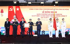Cảng container quốc tế Tân Cảng - Hải Phòng đón nhận Huân chương Lao động hạng Ba