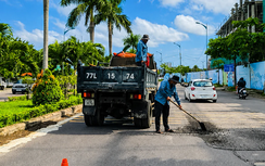 Khắc phục hư hỏng trên tuyến ĐT638 qua Gia Lai