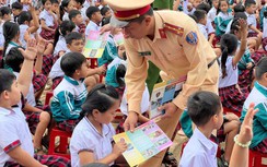 Hàng nghìn học sinh ở Lâm Đồng được trang bị kỹ năng an toàn giao thông