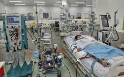 Cứu sống bé trai 7 tuổi nguy kịch do cúm A