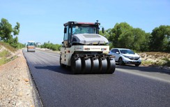 Đường ven biển hơn 1.600 tỷ đồng ở Quảng Trị tăng tốc thảm nhựa, về đích cuối năm