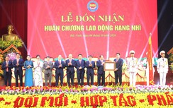 Hiệp hội doanh nghiệp TP Bắc Ninh đón nhận Huân chương lao động hạng Nhì