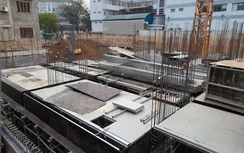 Cốp pha composite kết hợp sườn thép "mở hướng" thi công nhà nhiều tầng