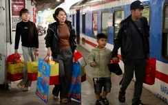 “Chuyến tàu Công đoàn - Xuân 2026” đưa gần 3.000 công nhân ở TP.HCM về quê đón Tết